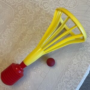 Pop-A-Lot Catcher by Tupperware Toys 1980’s collectible